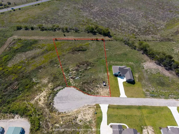 1024 Don Eve Ct, Azle, TX 76020