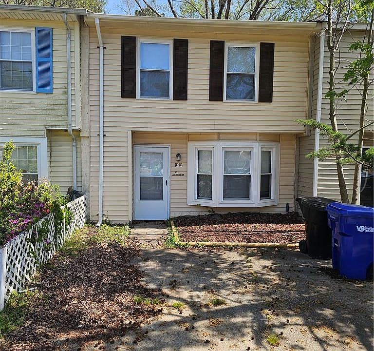 1st image of 1010 Scarborough Ct