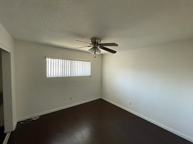 2114 San Anseline Ave #B — Photo 13