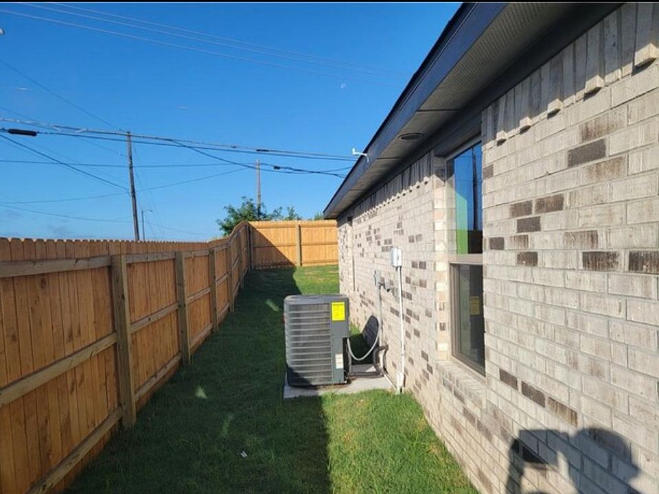 1st image of 4404 Water St #B