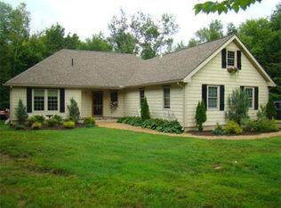 14 W Hartland Rd, Granville, MA 01034