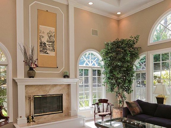 3rd image of 14430 Leland Cir