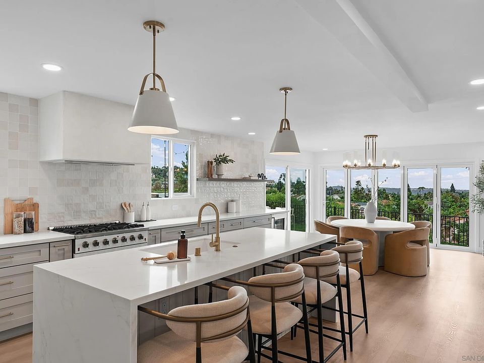 1st image of 2767 Vista Del Oro