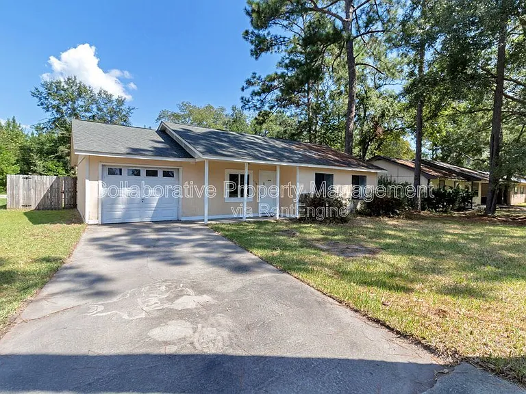 128 Pointe South Dr — Photo 2
