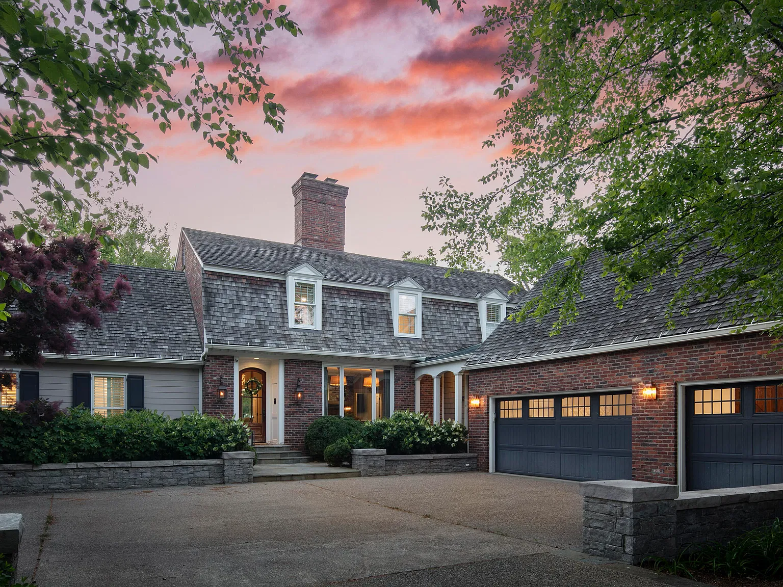 4 bed, 6.0 bath, 5705 sqft, $11,500 — Photo 1