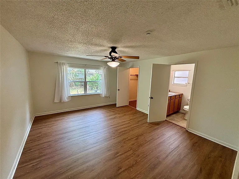 1219 Lake Highland Dr — Photo 9