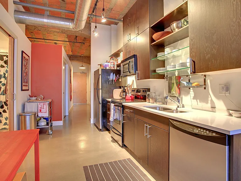 718 Washington Ave N #614 — Photo 8