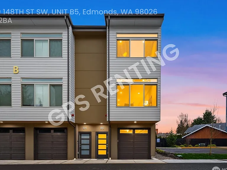 5020 148th St SW #B5 — Photo 1