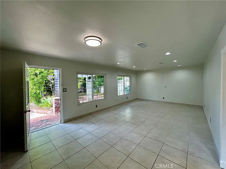 3132 Estado St — Photo 8