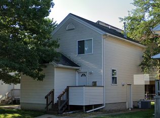 37 E Daniel St, Champaign, IL 61820