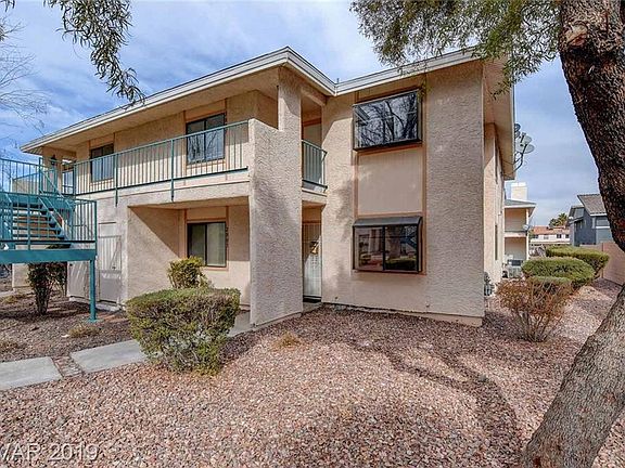 2nd image of 2805 Tulip Ct #0