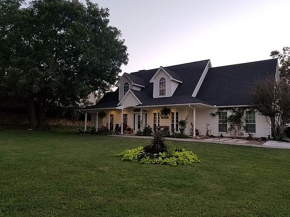 2nd image of 78 Trailridge Dr