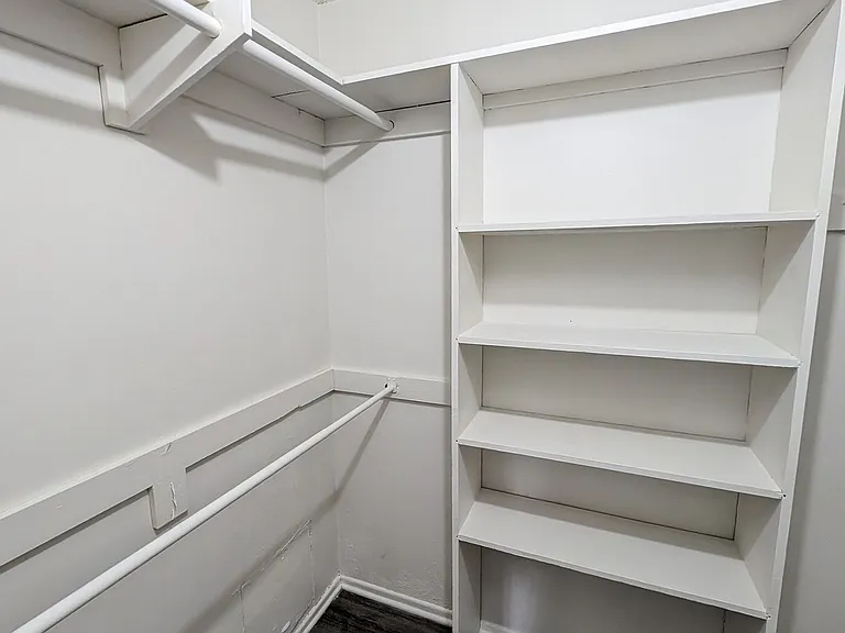 Klump Terrace Apartments — Photo 7
