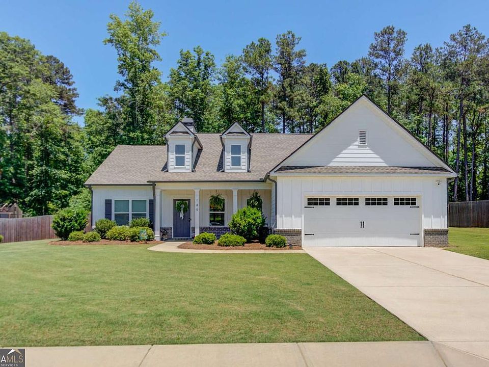 1st image of 149 Manor Dr