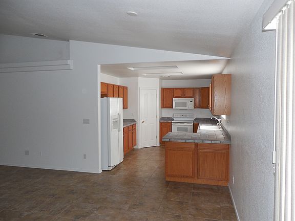 3rd image of 2955 Winterhaven Dr