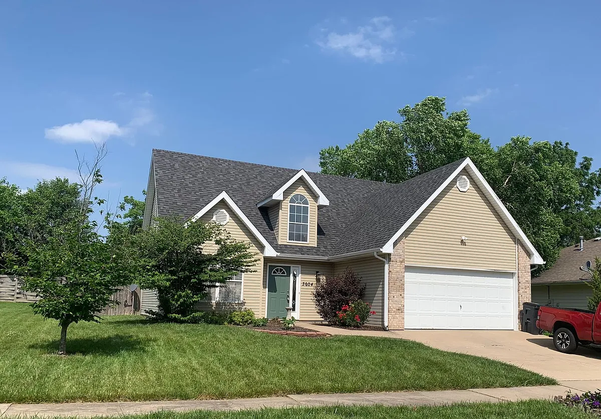 Building Photo - 3604 Churchill Dr