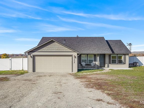 3rd image of 1235 Gamage Ln