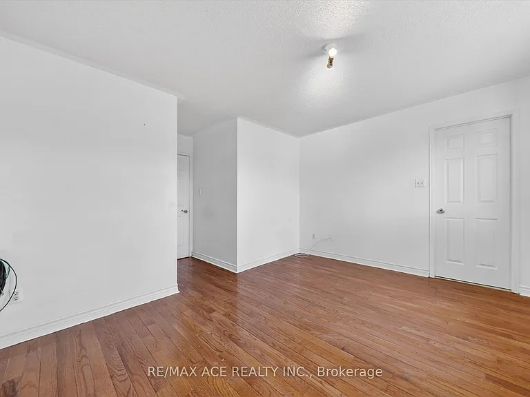 110 Blue Willow Dr — Photo 14