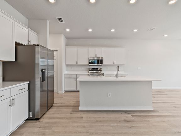 3rd image of 5825 Millhouse Way St