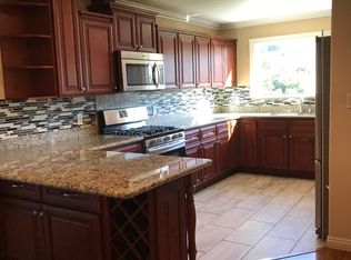 1284 Highland Blvd, Hayward, CA 94542