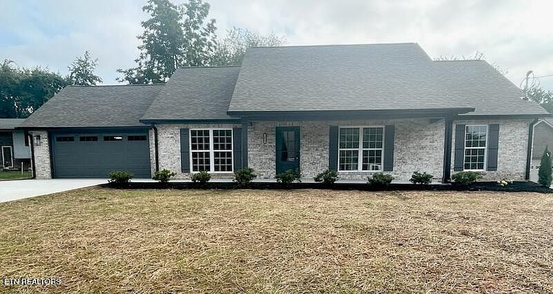 1st image of 1016 Panorama Dr