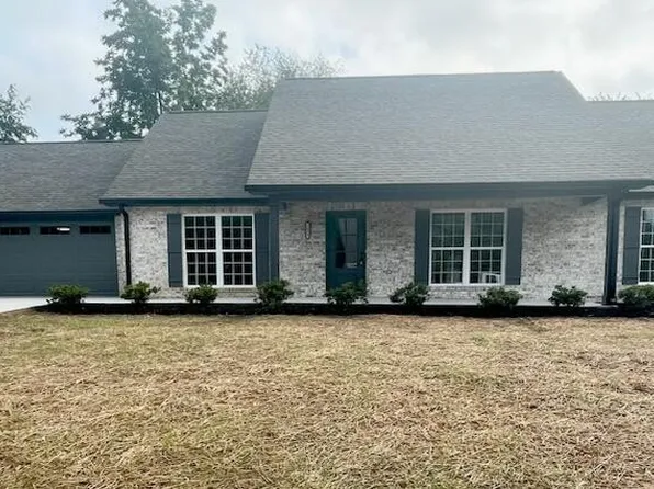 1016 Panorama Dr, Maryville, TN 37801