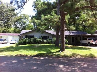 1726 Camellia Dr, Jackson, MS 39204