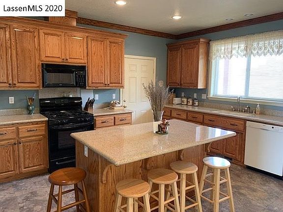 3rd image of 689 Cove Dr #885