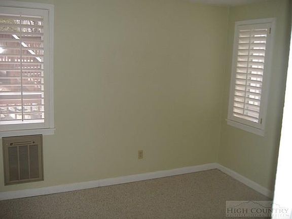 3rd image of 395 Skyleaf Dr APT 13