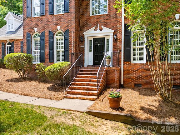 3rd image of 5612 Rocky Trail Ct