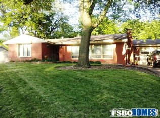 1261 73rd St, Windsor Heights, IA 50324
