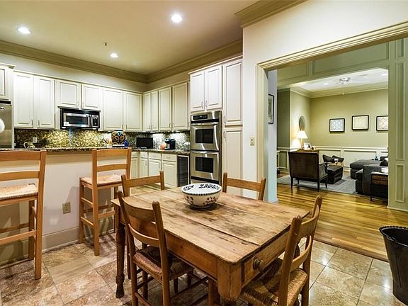 5th image of 3303 Blackburn St APT 406