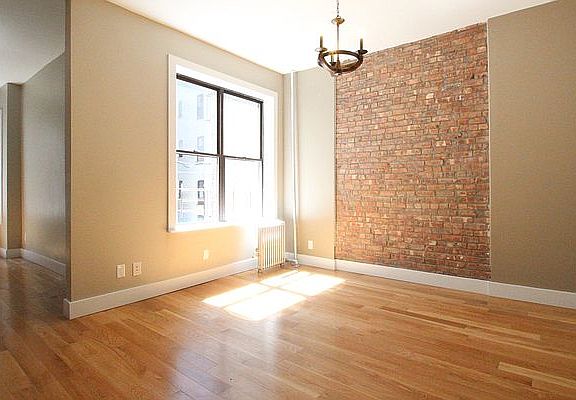 3rd image of 380 Saint Johns Pl APT 2R