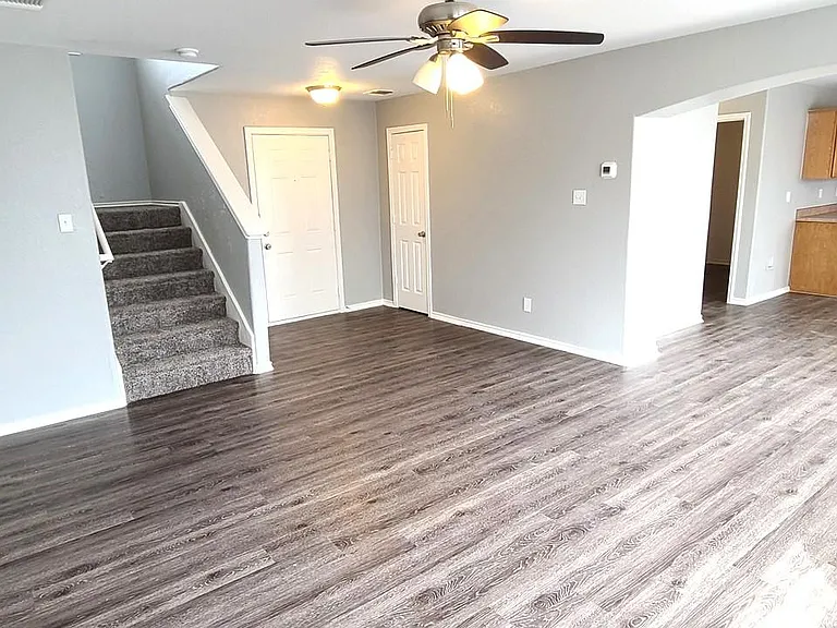 8506 Adams Hill Dr — Photo 3