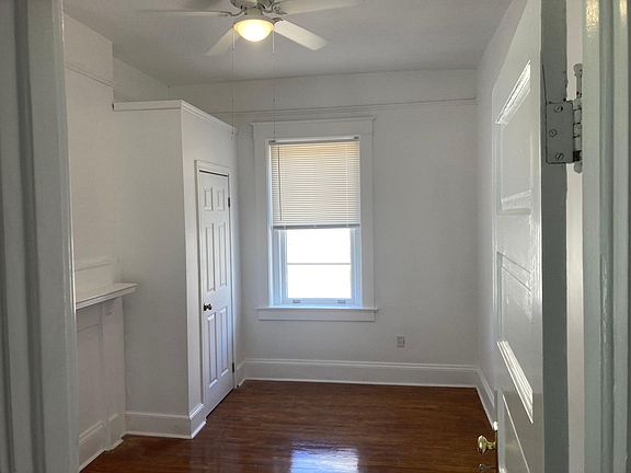 4th image of 238 W 32nd St #A