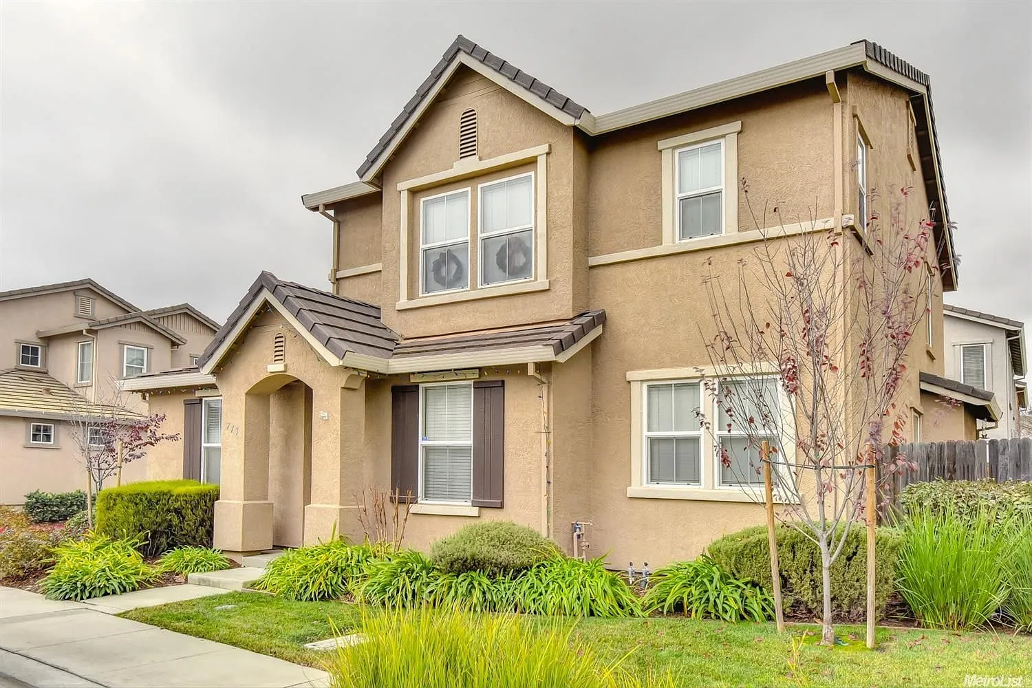 773 Courtyards Loop photo 1