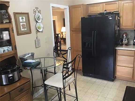 4th image of 8338 NW Overland Dr