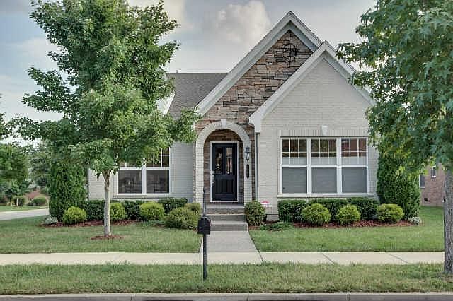 1st image of 5001 Clover Meadows Dr