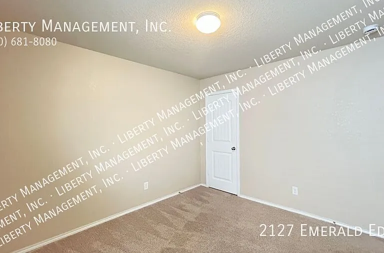 2127 Emerald Edge — Photo 15