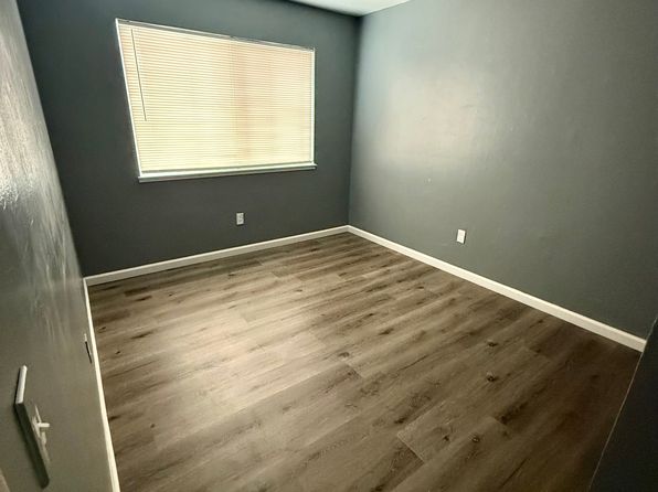 (undisclosed Address)