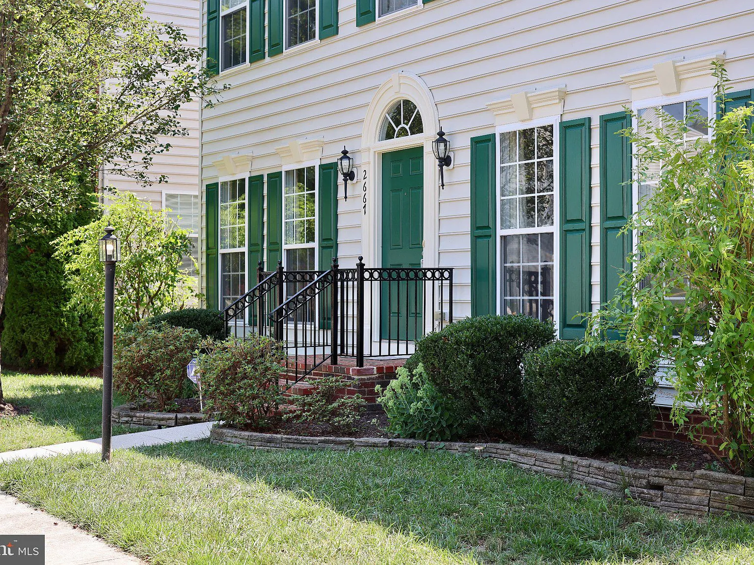 4 bed, 3.5 bath, 3000 sqft, $3,600 — Photo 1