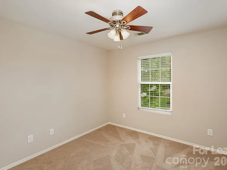 6442 Ridgeview Commons Dr — Photo 16