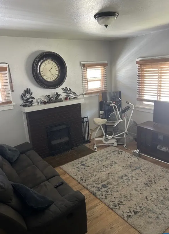 1 bed, 800 sqft, $1,400 — Photo 3