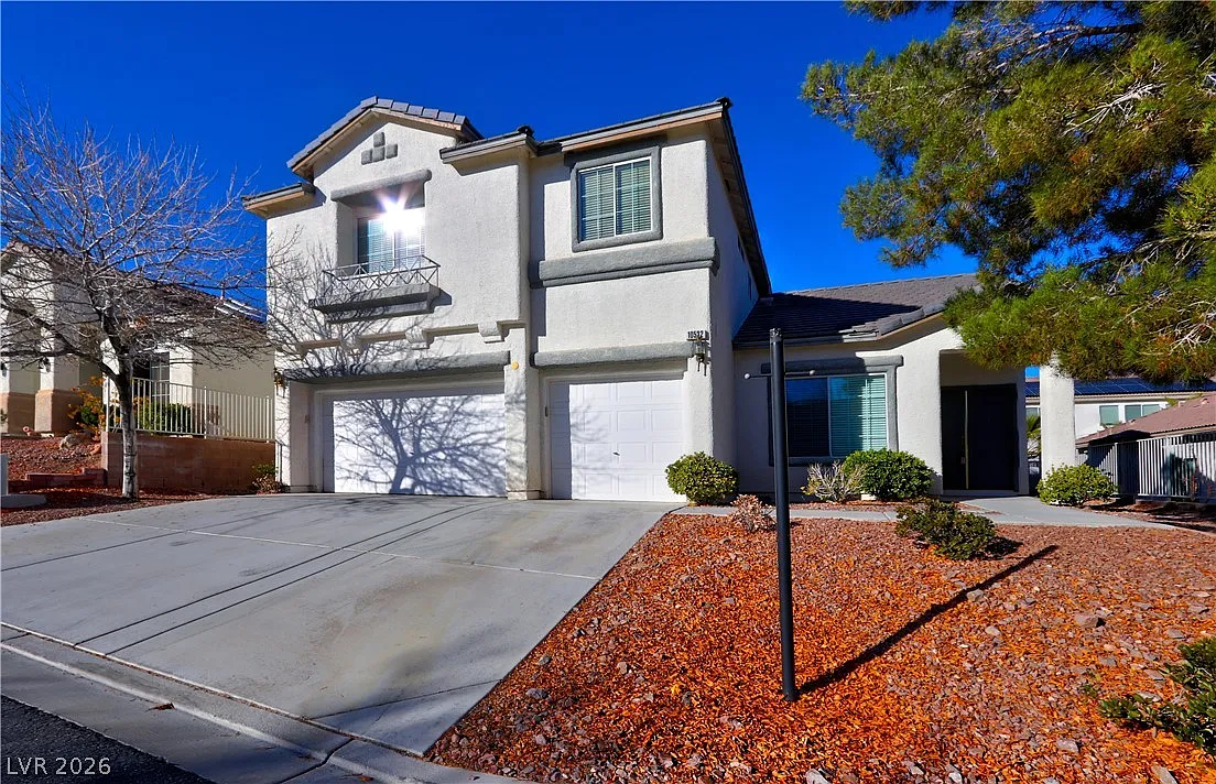 4 bed, 3.0 bath, 2715 sqft, $2,350 — Photo 1