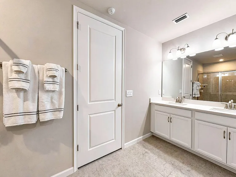 4660 Arboretum Cir #102 — Photo 20