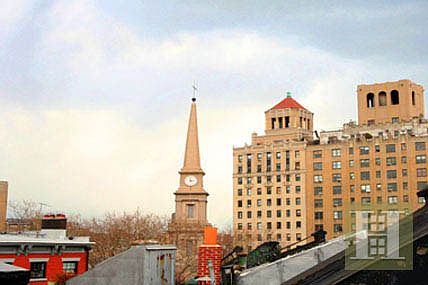 4th image of 31 Stuyvesant St Uppr Trip