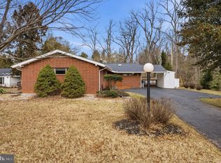 8 Peachtree Ct, Baltimore, MD 21208