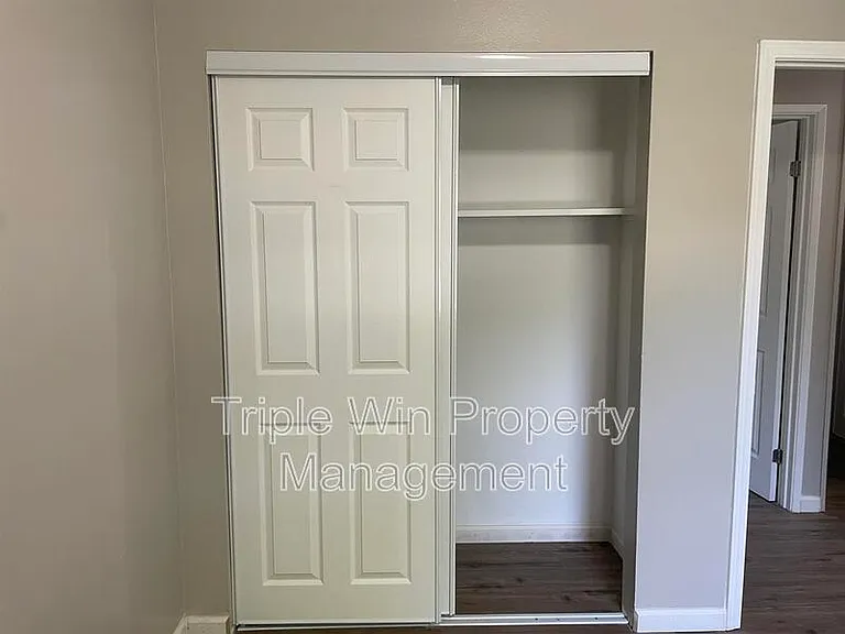 2415 Stoney End Ct — Photo 22