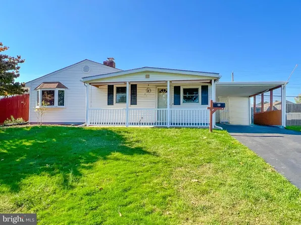 41 Chestnut Ln, Levittown, PA 19055