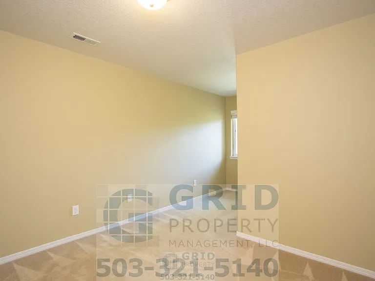 1113 SE Alika Ave — Photo 15
